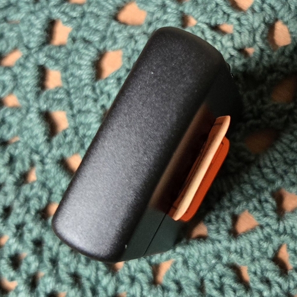 Marlboro Zippo Compass Lighter and Leather and Metal Ashtray Set NIB/NWT - Picture 13 of 16